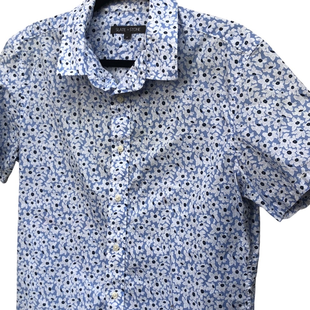 Slate & Stone Blue Floral Button Down Shirt size Medium - Picture 3 of 6
